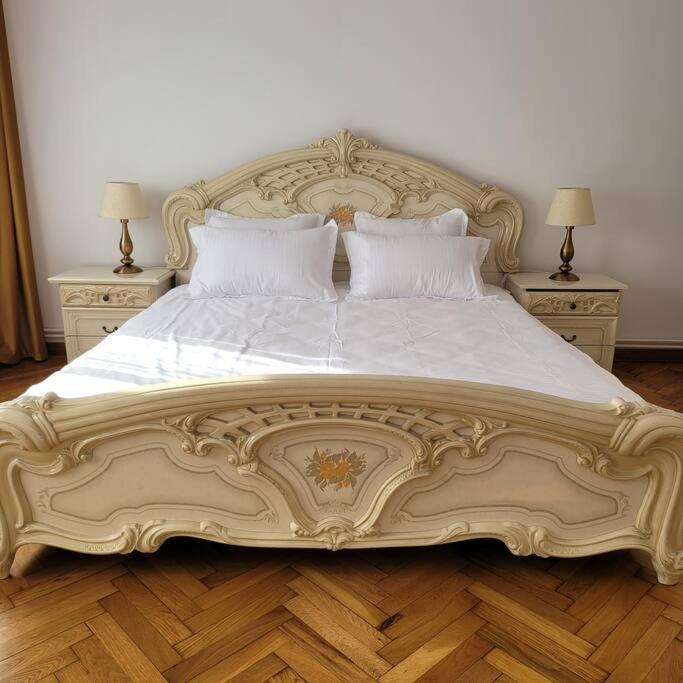 Apartament Individual La Casa Parter Apartman Temesvár Kültér fotó